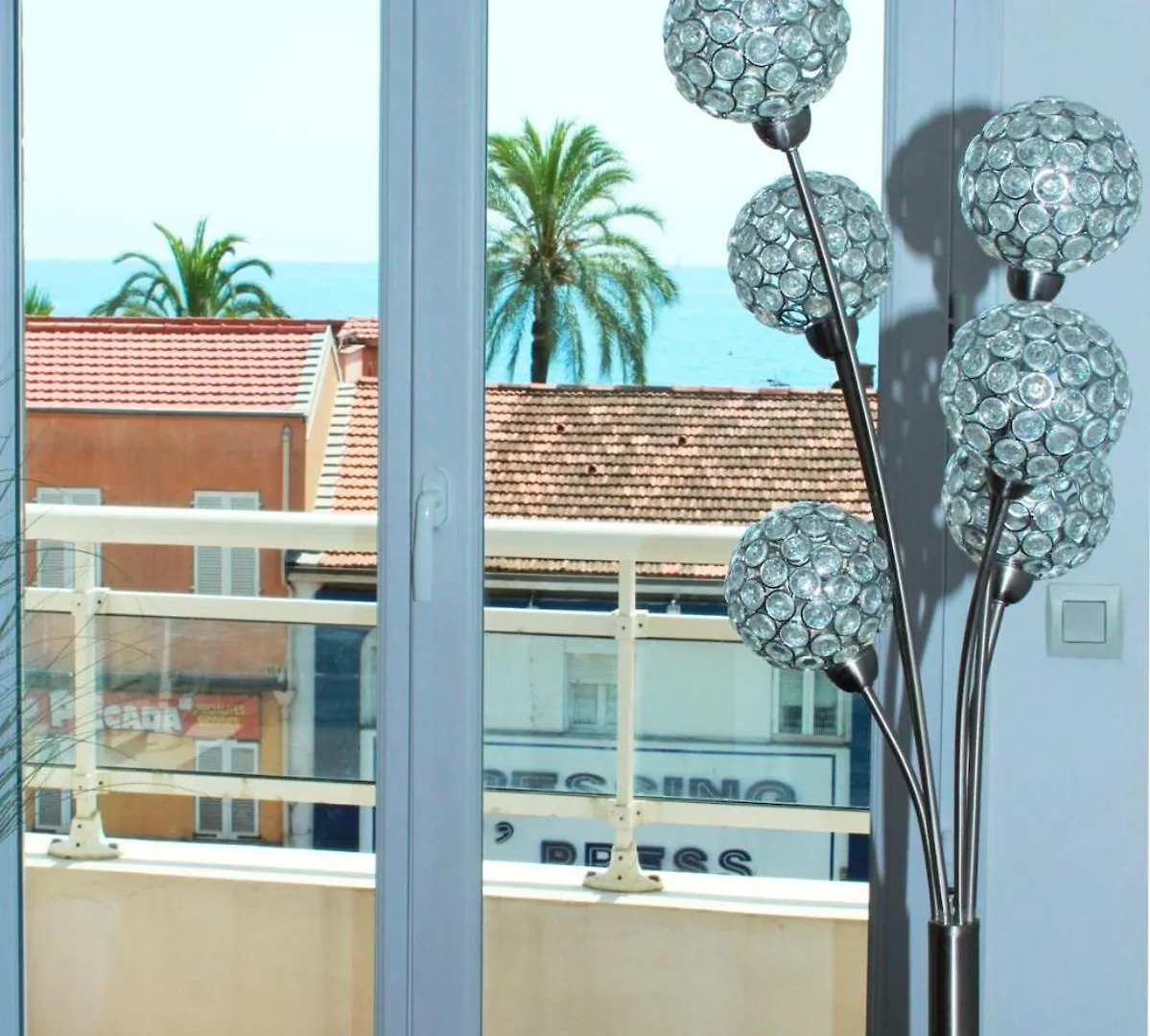 Appartamento Comfy 2 Min To Beach - Ac Nizza